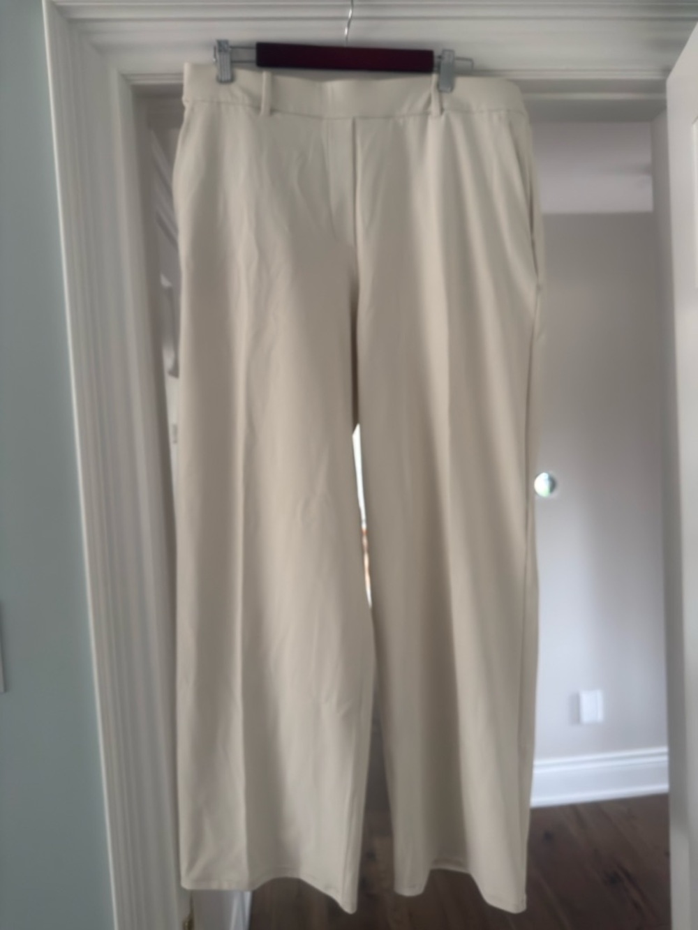 Lululemon Daydrift High-Rise Straight-Leg Trouser